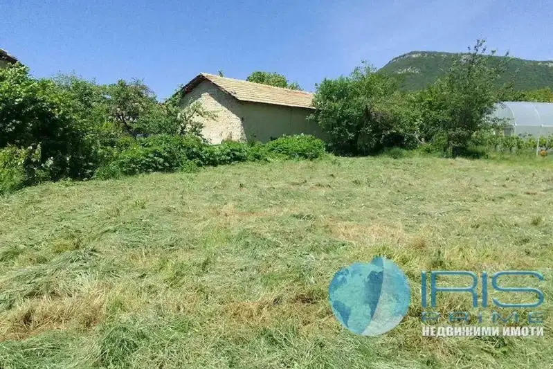 Plot in Oblast Shumen, Troica