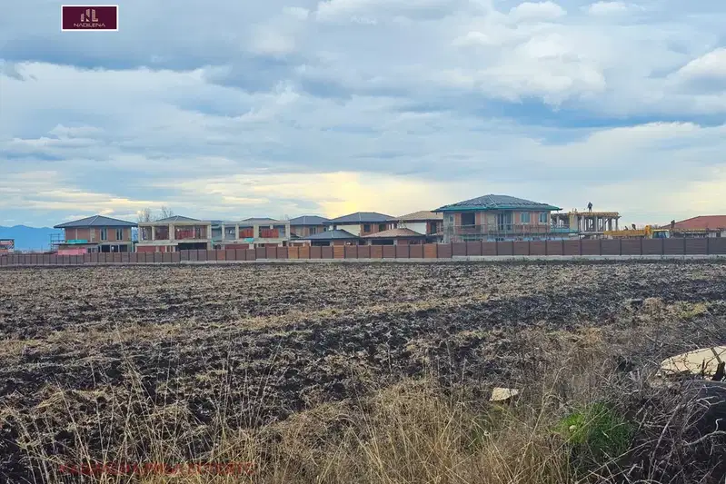 Plot in област София, Bojurishte