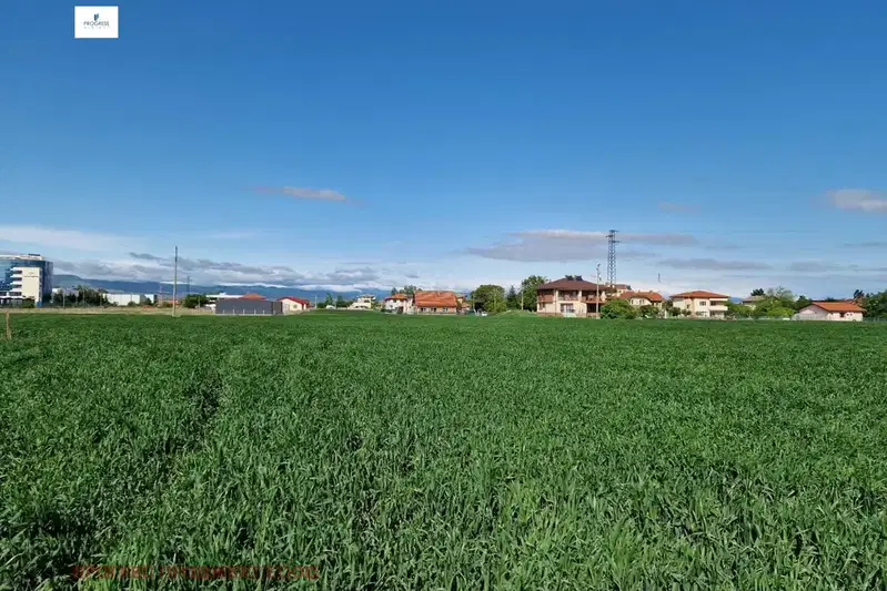 Парцел в София, Божурище