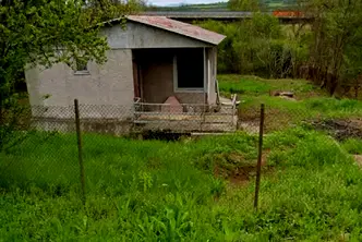 Парцел в София, Елин Пелин