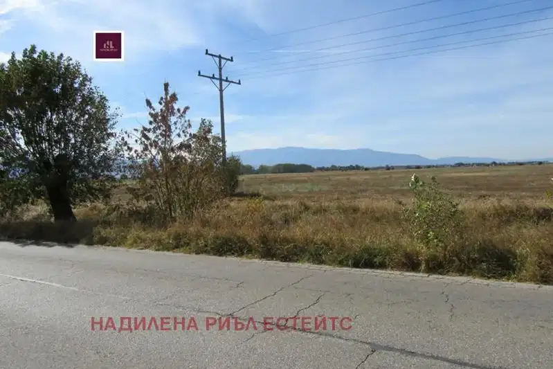 Plot in област София, Elin Pelin