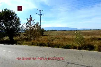 Парцел в София, Елин Пелин