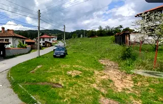 Парцел в София, Копривщица