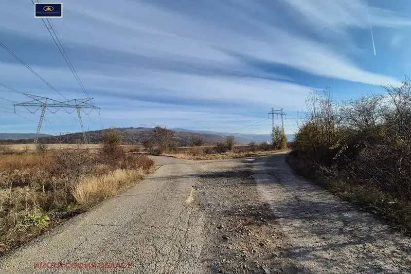 Plot in област София, Kostinbrod