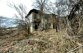 Парцел в София, Правец