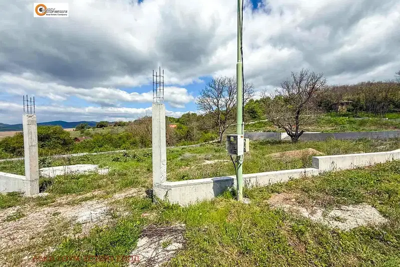 Парцел в София, Сливница