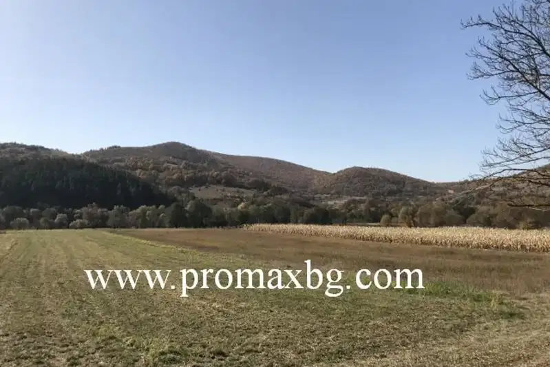 Парцел в София, с. Долно Камарци