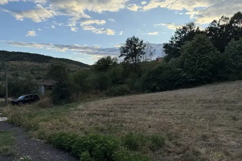 Парцел в София, с. Долно Камарци