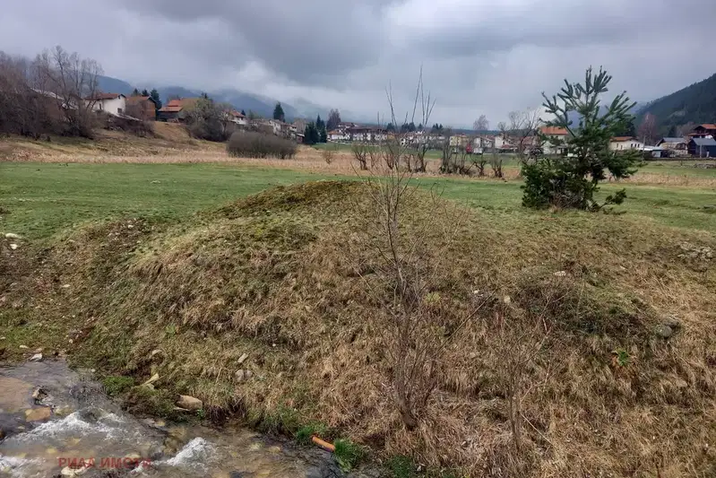 Plot in област София, Govedarci