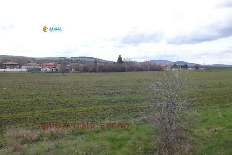 Plot in област София, Herakovo