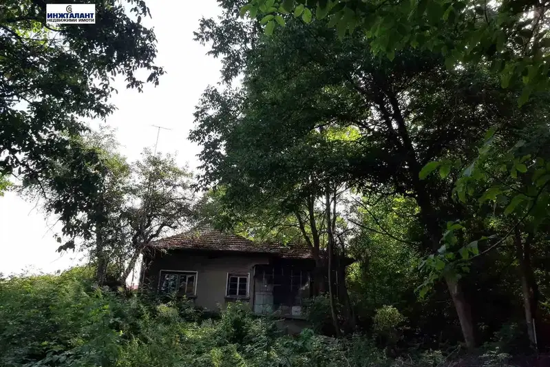 Plot in област София, Herakovo