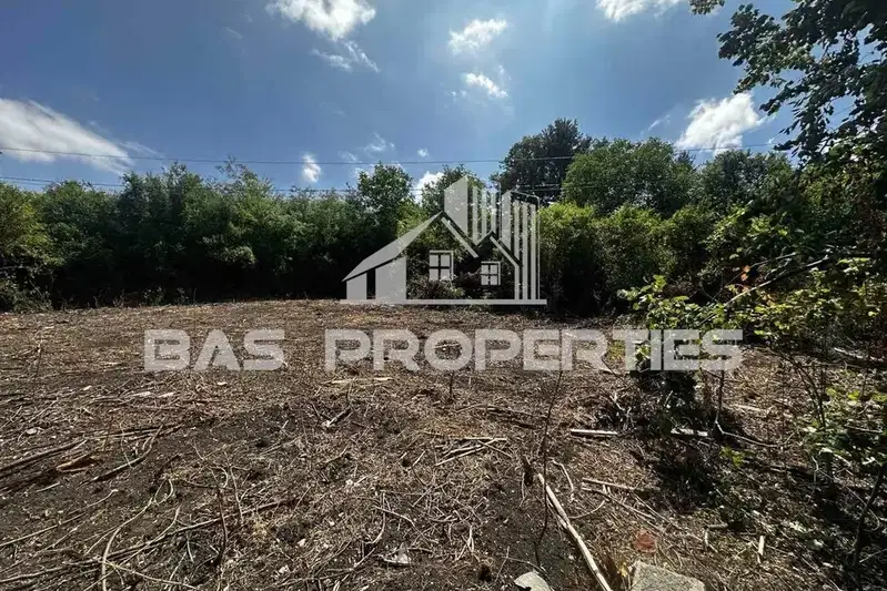 Plot in област София, Herakovo
