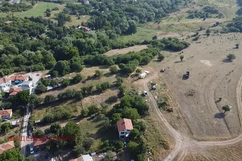 Plot in област София, Hrabyrsko