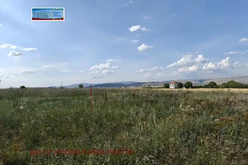 Plot in област София, Hrabyrsko