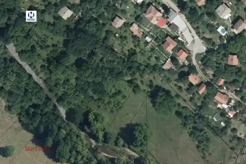 Plot in област София, Iskrec