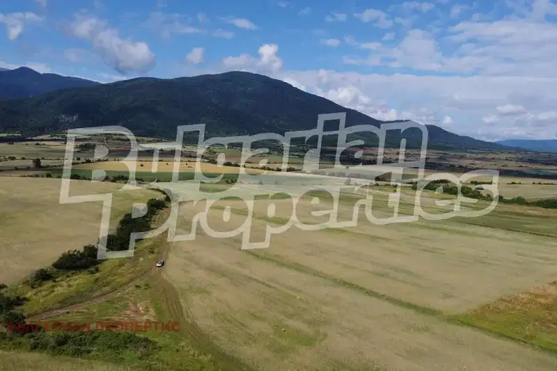 Plot in област София, Kostenec