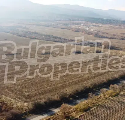 Photo 3 — Plot in област София, Novi Han