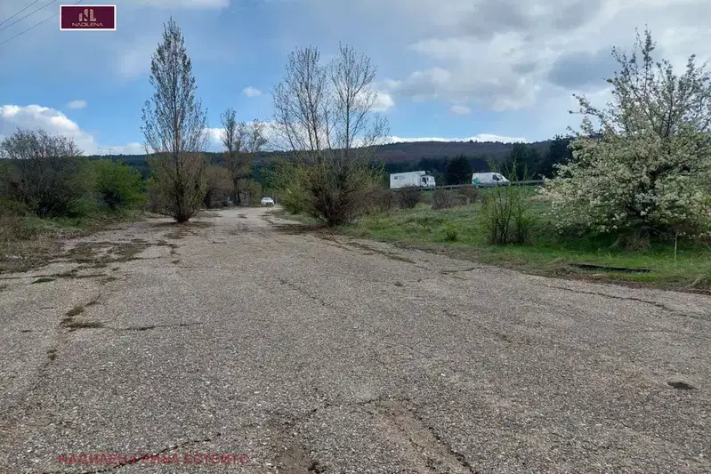 Парцел в София, с. Нови хан