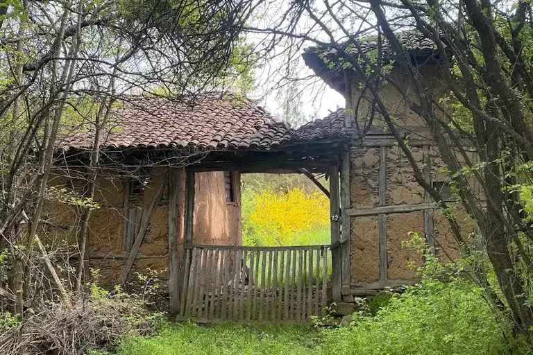 Plot in област София, Ochusha
