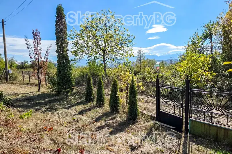Plot in област София, Ochusha