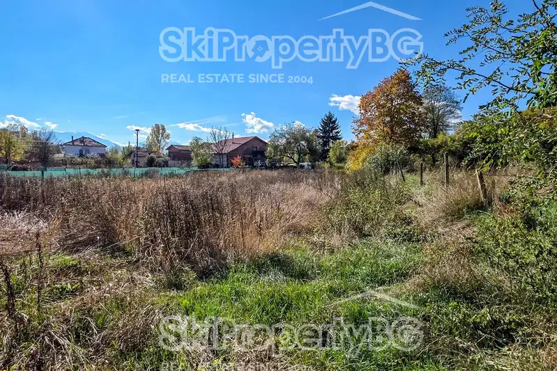 Plot in област София, Raiovo