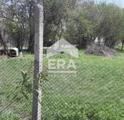 Снимка 3 — Парцел в Търговище, с. Божурка