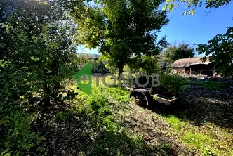 Парцел в Търговище, с. Острец