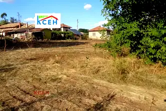 Парцел в Търговище, с. Певец