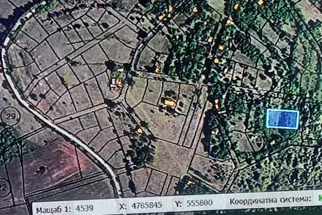 Plot in Tyrgovishte, s. Pirinets