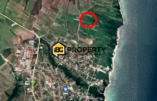 Парцел във Варна, Бяла