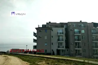 Парцел във Варна, Бяла