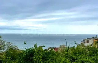 Парцел във Варна, Бяла