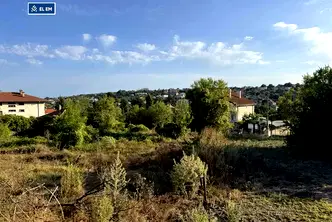 Парцел във Варна, Бяла