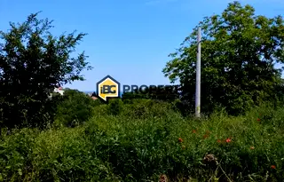 Парцел във Варна, Бяла