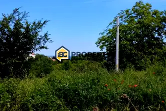Парцел във Варна, Бяла
