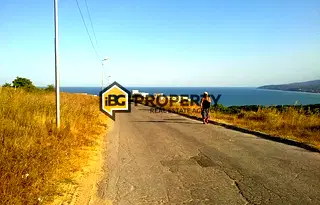 Парцел във Варна, Бяла
