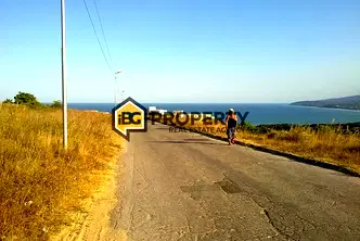 Парцел във Варна, Бяла