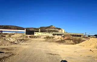 Парцел във Варна, Девня