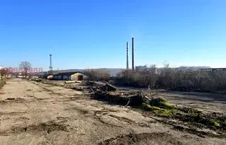 Парцел във Варна, Девня
