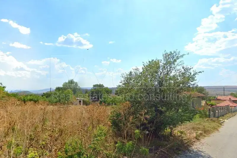 Парцел във Варна, с. Чернево