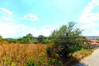 Парцел във Варна, с. Чернево
