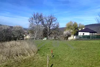 Парцел във Варна, с. Долище