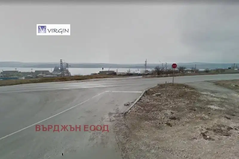 Парцел във Варна, с. Езерово