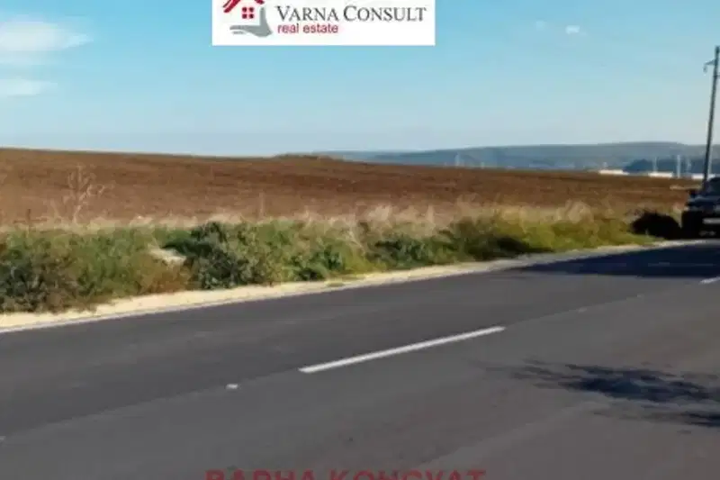 Парцел във Варна, с. Езерово
