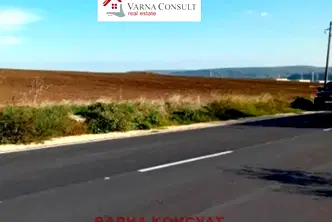 Парцел във Варна, с. Езерово