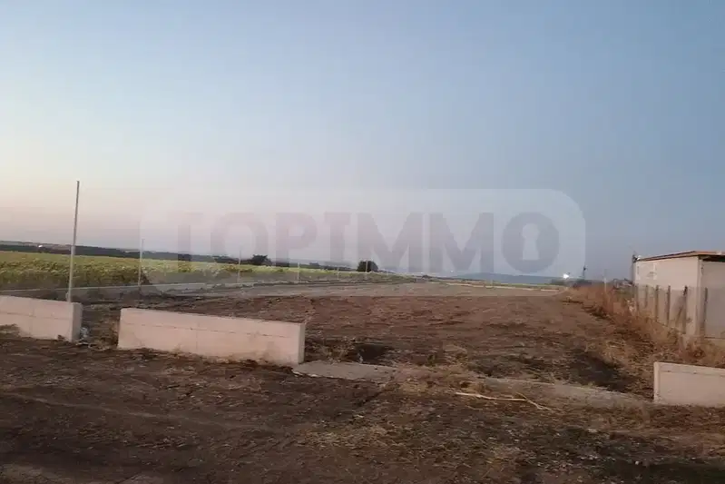 Парцел във Варна, с. Кичево