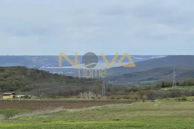Парцел във Варна, с. Кичево