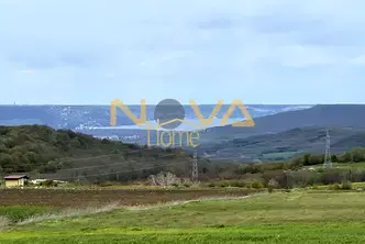 Парцел във Варна, с. Кичево
