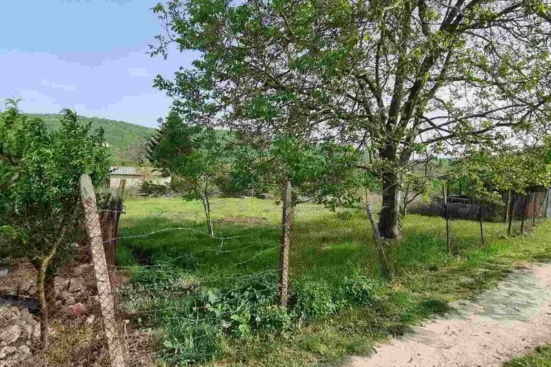 Парцел във Варна, с. Кичево
