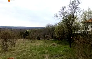 Парцел във Варна, с. Орешак